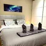Elegant With Sauna In The Center Huoneisto
