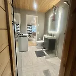 Huoneisto Elegant With Sauna In The Center