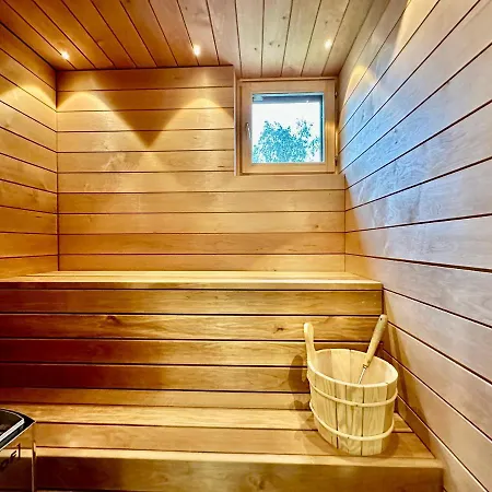 Elegant With Sauna In The Center Apartment