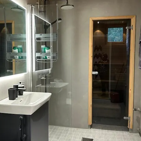 Elegant With Sauna In The Center