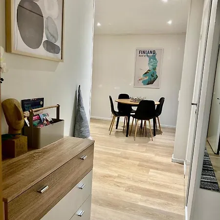 Elegant With Sauna In The Center Daire