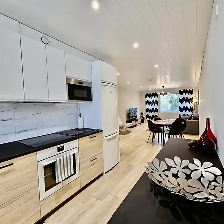 Elegant With Sauna In The Center *