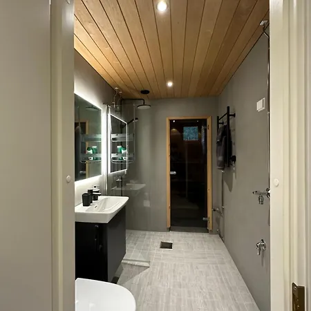 Апартаменты Elegant With Sauna In The Center