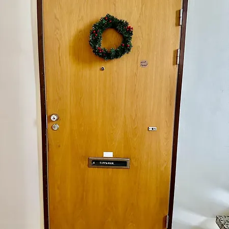 Elegant With Sauna In The Center